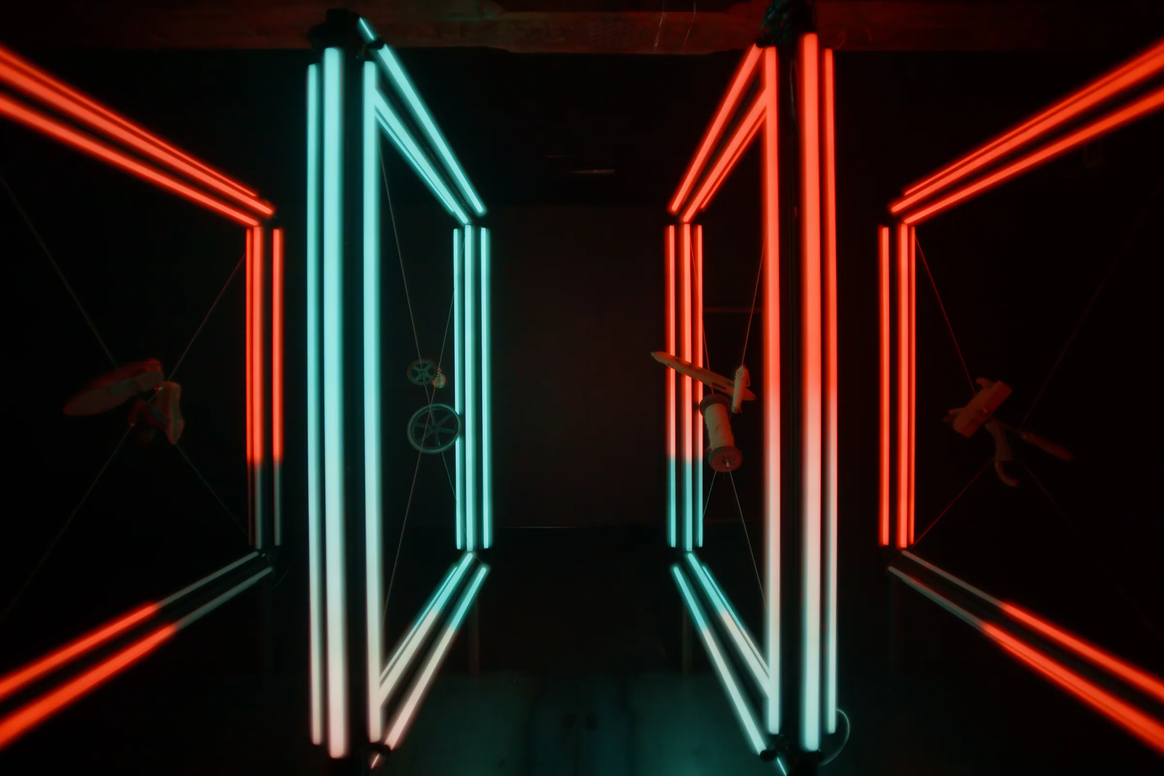OBJECTS - immersive design with steel frames and pixel mapping